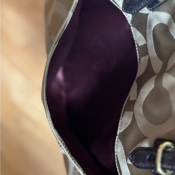 Authentic Coach purse - Picture 7 of 8